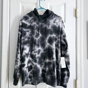 NWT Black and White Medium Tie-Dye Hoodie Sweater
